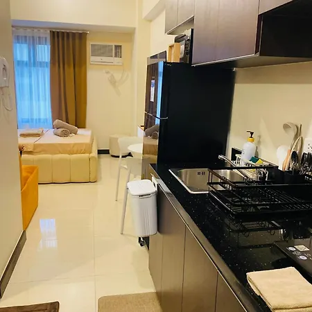 Cozy R&R Suite Aurora Escalades Cubao