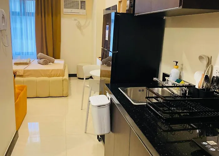 Cozy R&r Aurora Escalades Cubao *